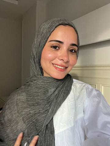 Royal gray Ready To Go hijab by THT GIRL displayed on a mannequin, showcasing a smooth, comfortable fabric design.